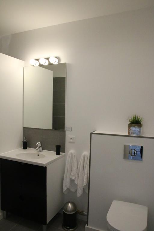 A & V Appart'Hotel Lille Bagian luar foto